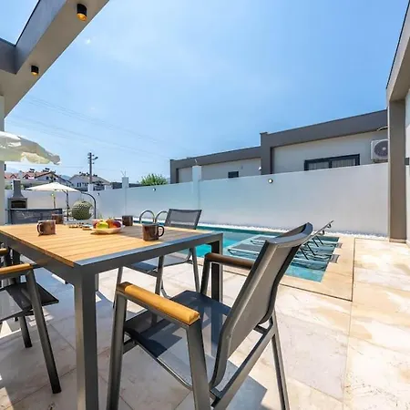 Eosa Homes 4 - Villa *